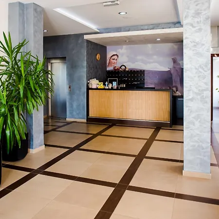 Monako Hotel